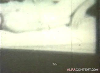 Alfa Planet: 热辣宝贝在群交中被三个鸡巴操