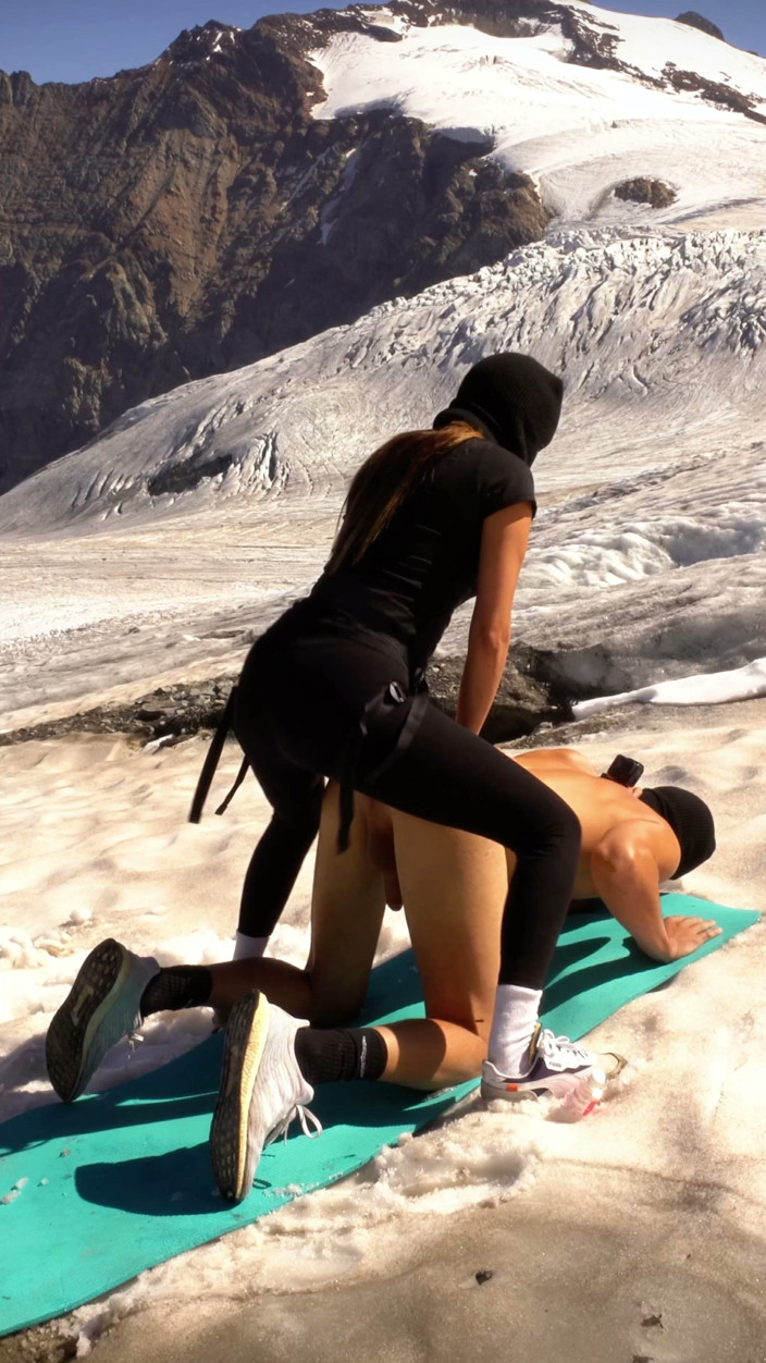 Hottest pleasure: Kız arkadaş muhtaç sürtük erkek arkadaşını boyun eğene kadar takma...