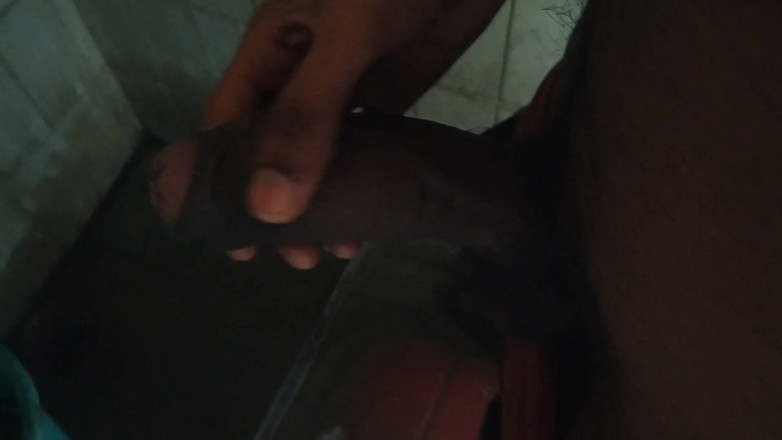 Tamil10inchesbbc: Pertunjukan flash show kontol Tamil10inches