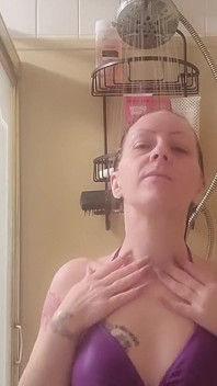 For All My Hair Lovers Watch as I Wash It All in the Shower