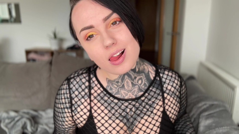 Miss Valentina: Rating Kontol Besar