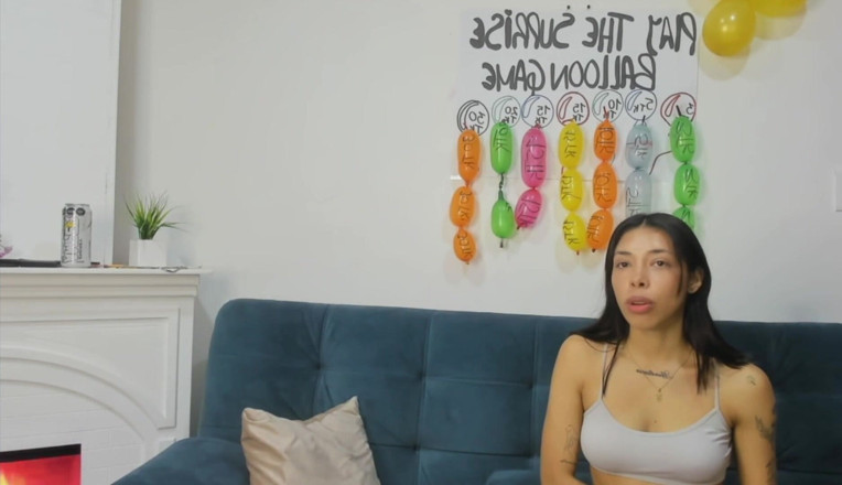 Megan and Max: Couple Sex Dancing and Blowjon in Camera