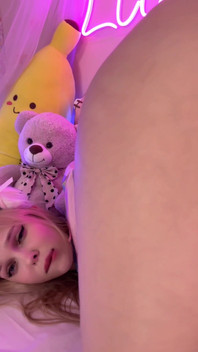 Juicy Bottom Showing Every Line