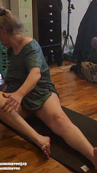 Het MILF gör fitta yoga!