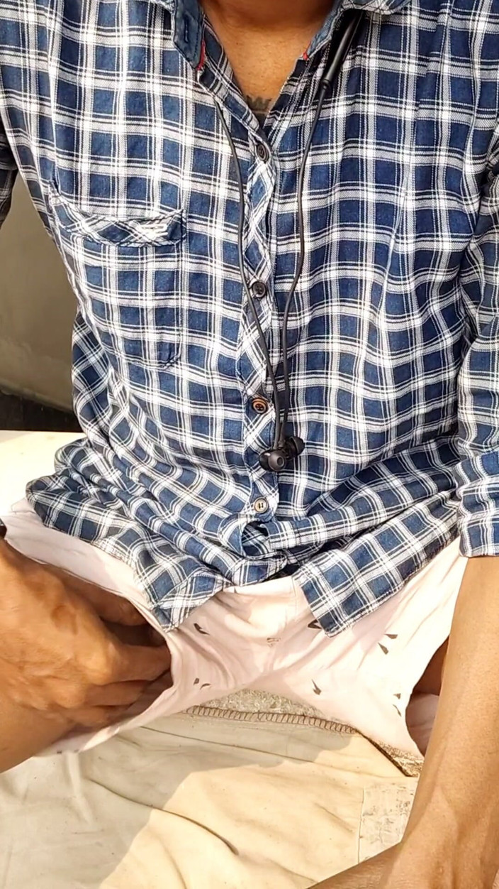 Alick Das: Accarezzandolo Con Carezze Setose... Mi Sento Molto Più Felice Di...
