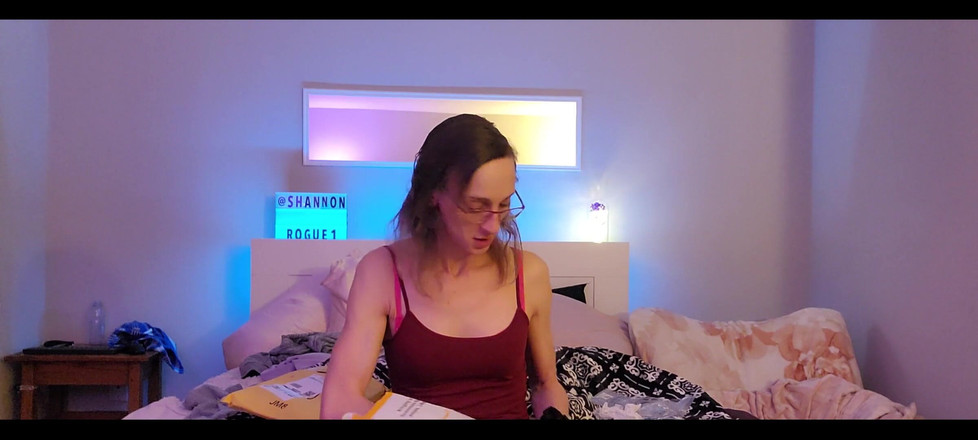 Shannon Rogue: Başka bir eğlenceli küçük kutulama videosu