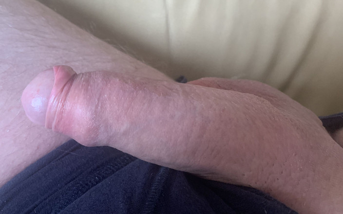 Pellefnatt: Lies in Bed and Jerks Me off Until I Have...