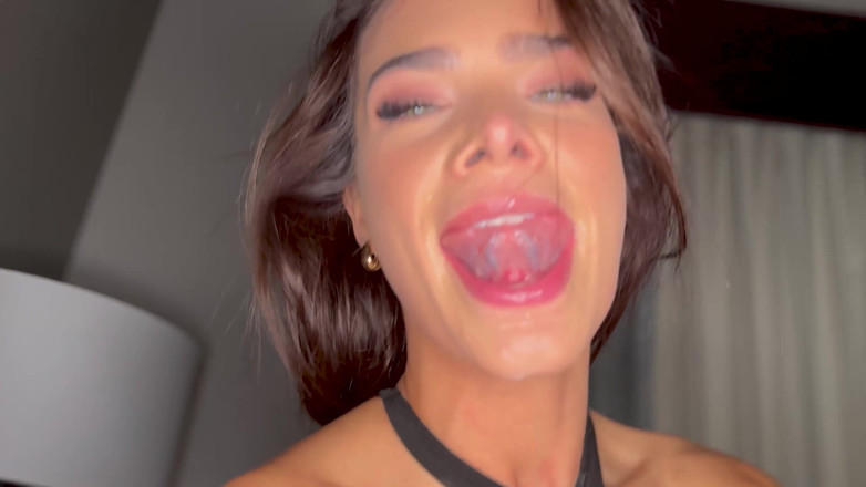 Duncan Saint: Nena Ivy ama ser analizada por una gran polla antes...