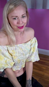 Cheating Stepmom Made to Give a Sloppy Blow Job