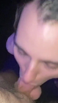 Wie junger twink gut bestückten papi traf