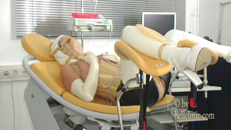 Rubber & Clinic Studio - 1ATOYS: Permainan peperiksaan pelik lengkap dalam getah