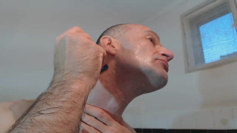 TIVADAR 73: Tivadar 73 shaving 2.