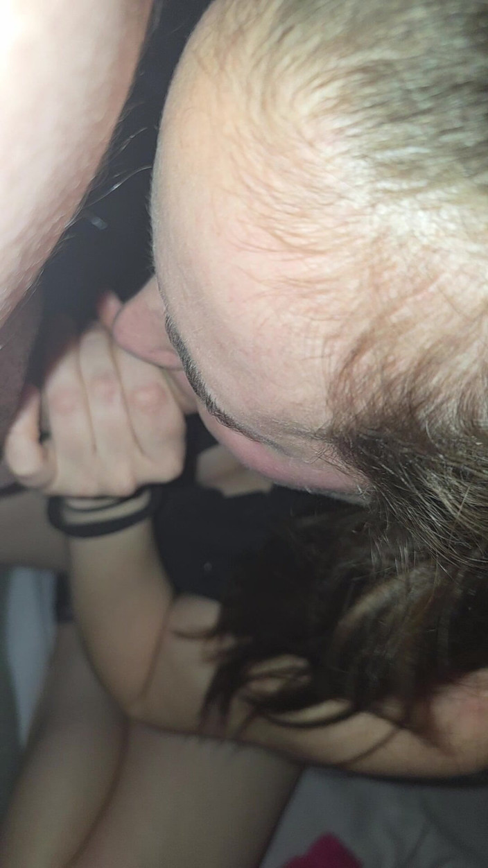 Mora_2000: Suka blowjob untuk mengambil zakar di mulut anda :)