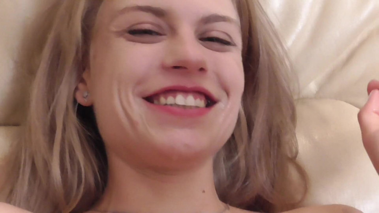 Femdom Sex: Remaja cuckold ronde berikutnya! ! Film lengkap! Ya sayang, aku pelacur...
