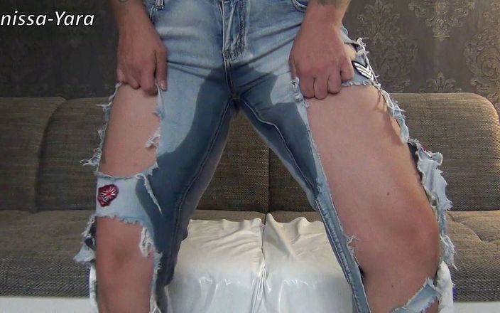 Sinika Skara: In My Torn Jeans wkurzony - naturalne i czyste