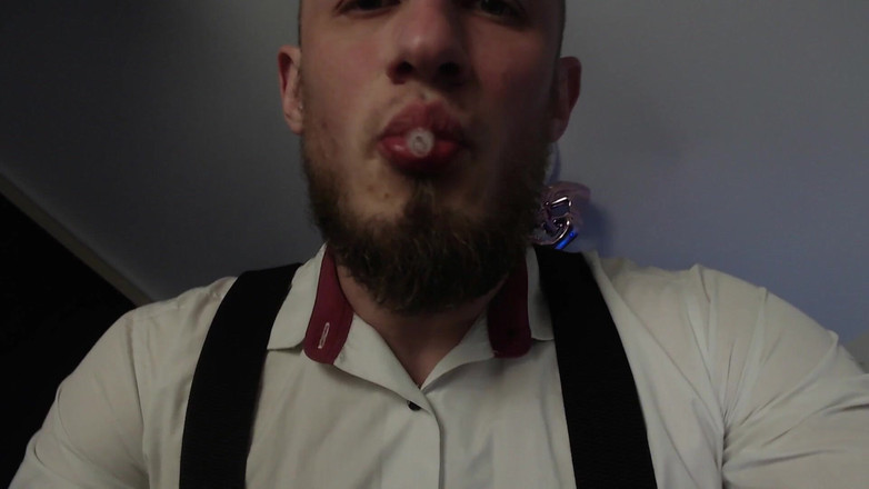 Hunky time: Domine, Crache De La Salive Et Libère Du Sperme.