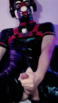 Cum-soaked Hand Job Fuels Wild Latex Dream