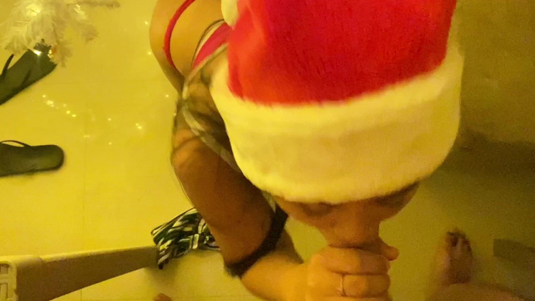 Yohamedi: Santa Me Da Su Semen Como Regalo De Navidad