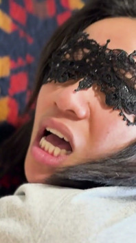 Mamă sexy filipineză prima ejaculare facială de la cur la gură - Lexxi Wett