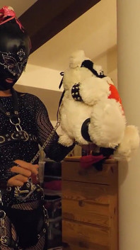 Dietro le quinte di sissy katryn con un Mop nel culo