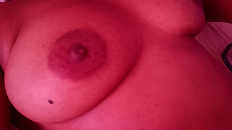 Jacke24: Se masturber mince devant une webcam