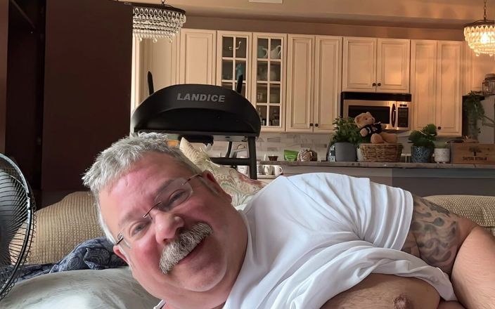 Hand-Free-Daddy-Chub: Japonês bigode mais velho cavalheiro mais bonito urso de pelúcia...