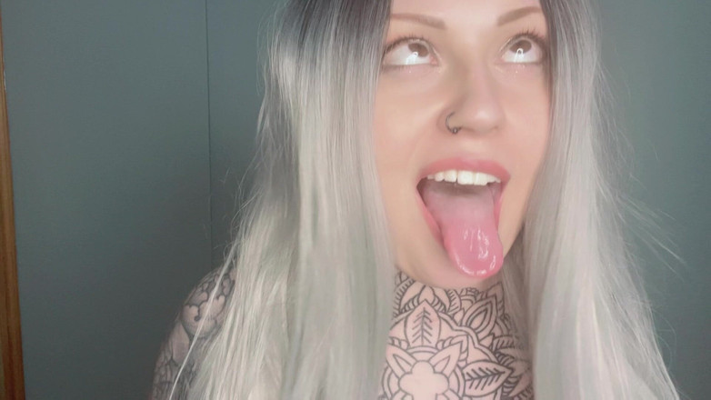 Miss Valentina: La regina di Ahegao