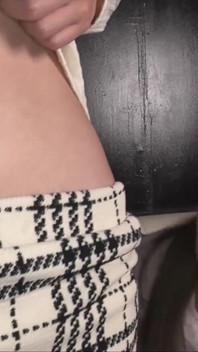 Inspecteur Azusa Misaki opent Yuuka Ichii's navel. Ten eerste, zuigen. Dan een likbeurt. Eindelijk... de vibrator