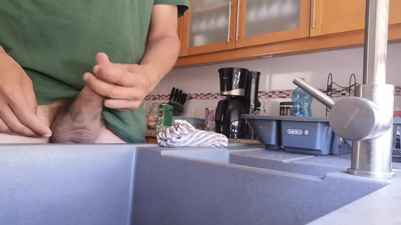 Rafael Torreano: Adam mutfak lavabosunda boşalmayı seviyor