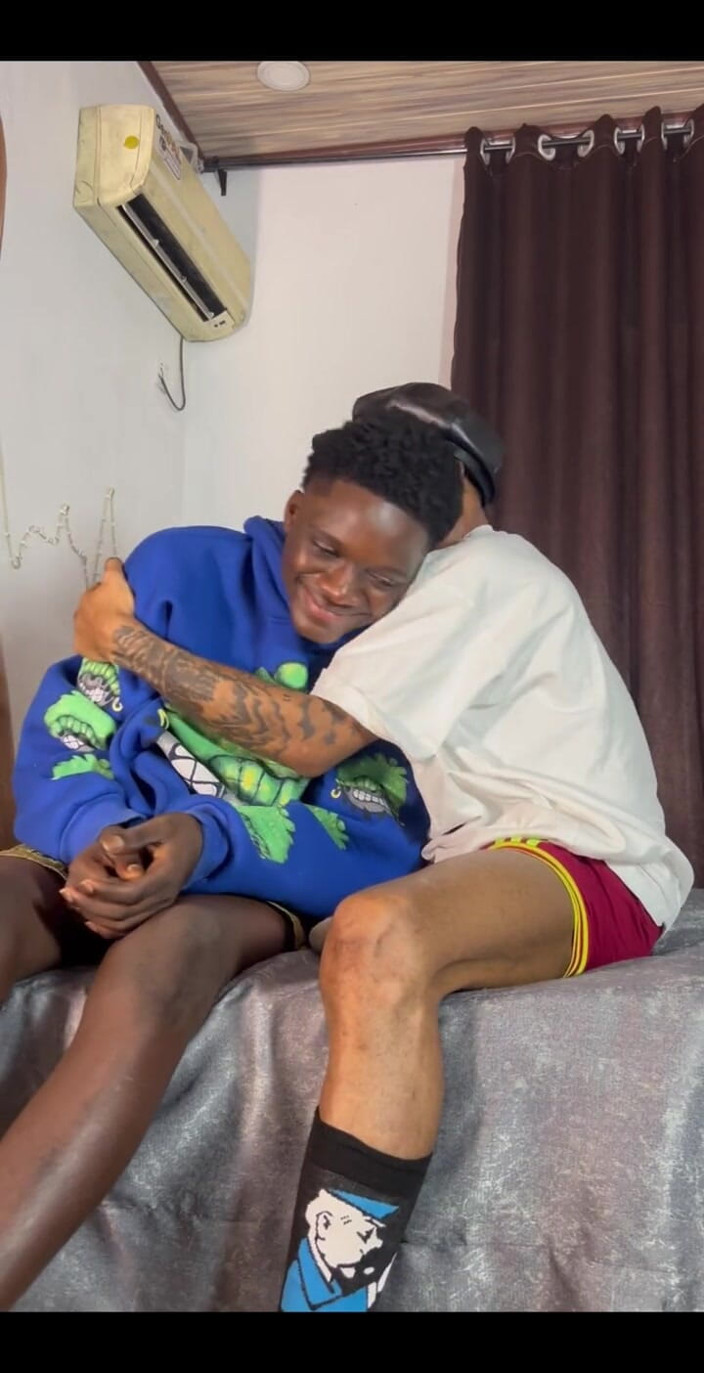 Dickofpolicy: Dva Dl chlapi si pamatují osm let na vysoké škole