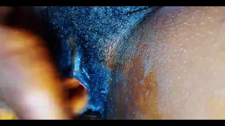 Masckedclub: 女大学生喜欢我的大黑屌熟女，骑乘我的鸡巴，湿润的漂亮阴户