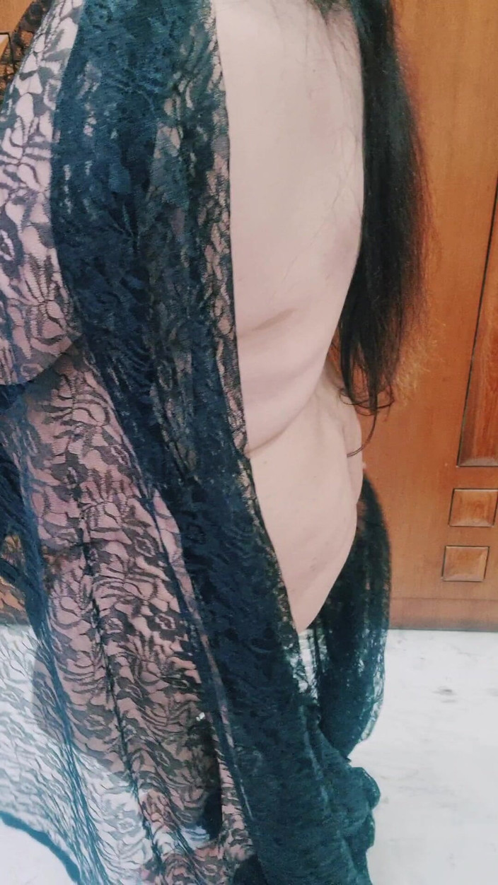 Imrankiswati: Bhabhi está sozinha em casa - Quem está dando cólera para...