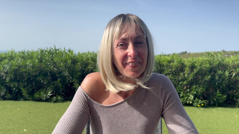 Video Porno One: Lena, 40-year-old MILF From Tours!