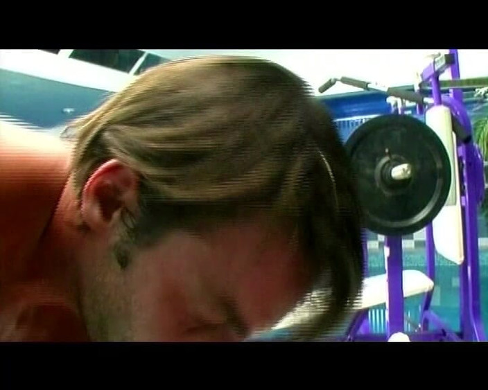 American Hardcore xxx: In palestra, i cazzi vengono maneggiati mentre scopa