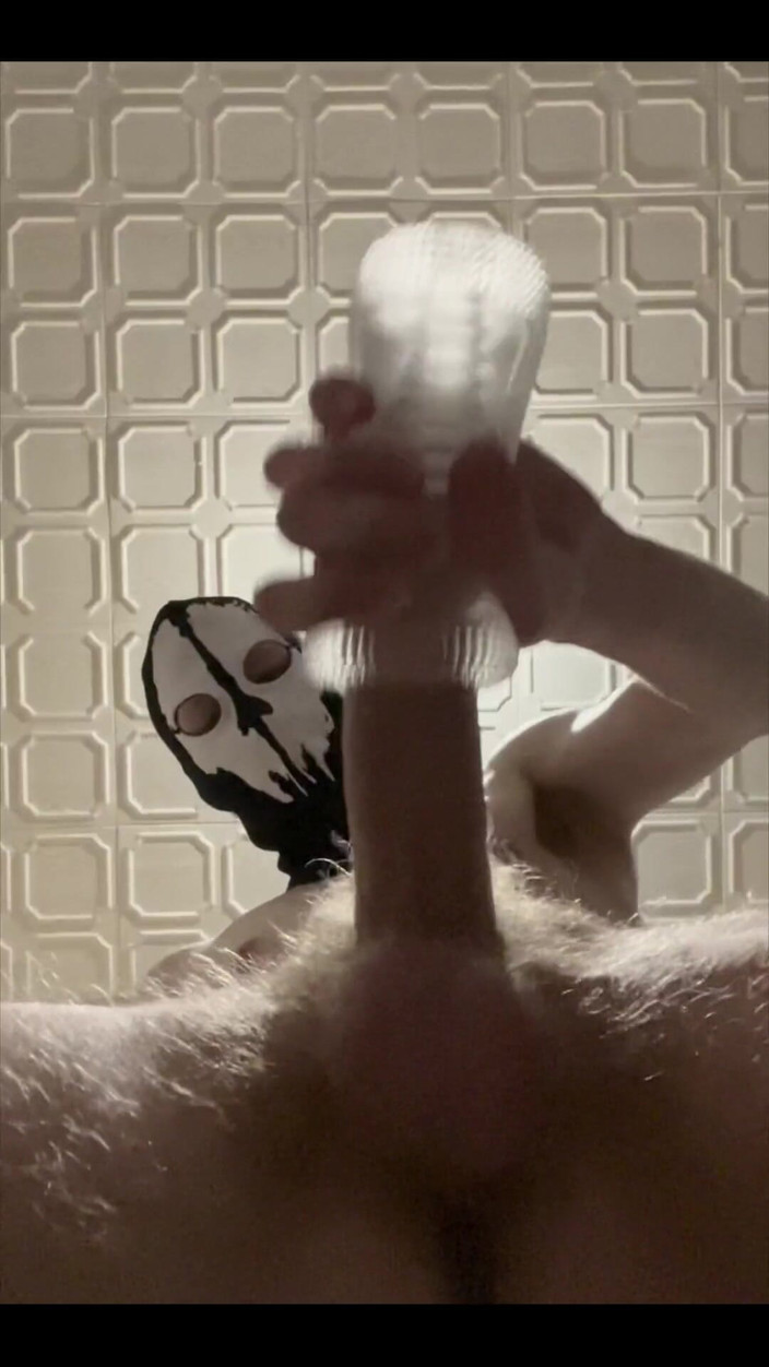 Johnny69227: Maskeli Ince Bir Twink Tarafından Ele Geçirilen Seksi 7 inç (18 Cm)...