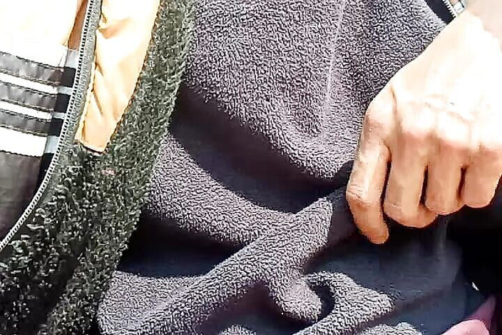 Gangbang straight: Alguien, toma mi pene en la boca