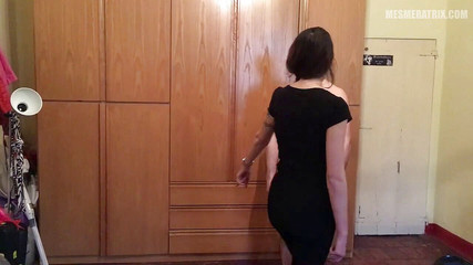 Lady Mesmeratrix Official: Schiaffeggiare il mio schiavo