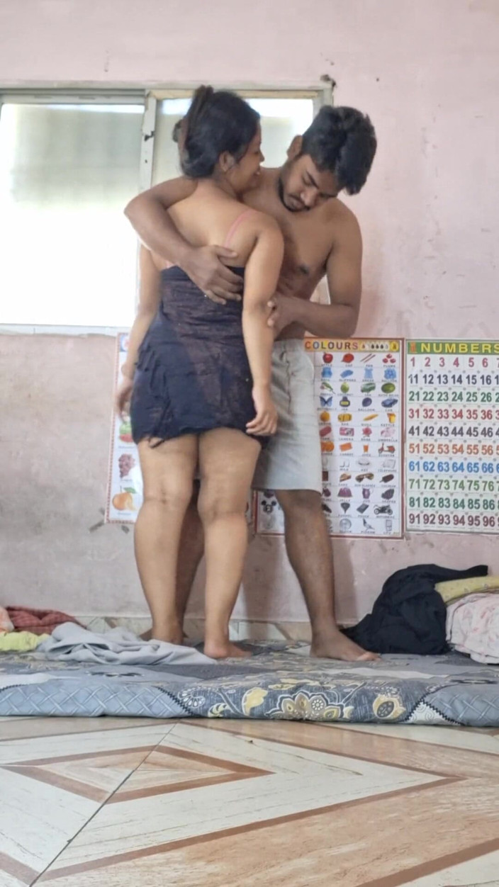 Sweetsex2001: Desi coppia sesso