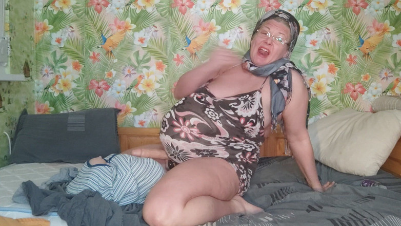 Putarankahotmilf: Nonna incinta futa e nipote incinta