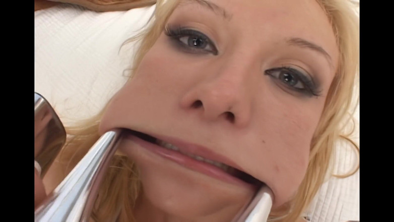 Blitzporn: Jeanie marie ha bisogno di tre grossi per il suo...