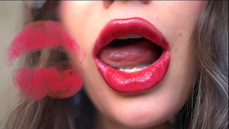 Rarible Diamond: Шаловливая принцесса Ruby Kiss