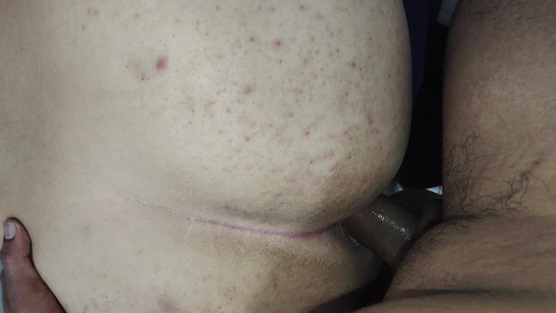 Angy Bisexperiences: Suamiku lagi asik nyepong kontol sebelum di-anal habis-habisan