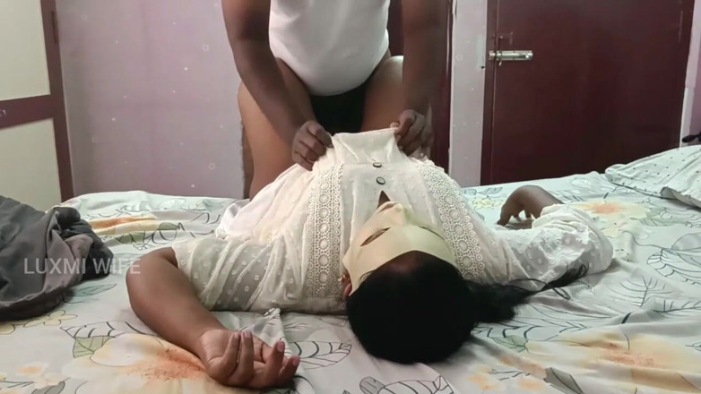 Luxmi Wife: Stiefbrud höschen der ehefrau entfernen -4