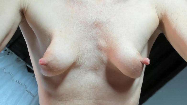 Lolacam: Tight Ass and Small Tits