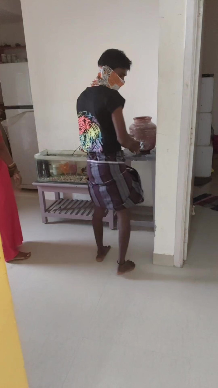 Thesana: Fan Repair Boy Tricks the Lonely House Wife Into Sex