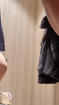 Trying on Clothes and Masturbating in a Fitting Room. Ep 12701