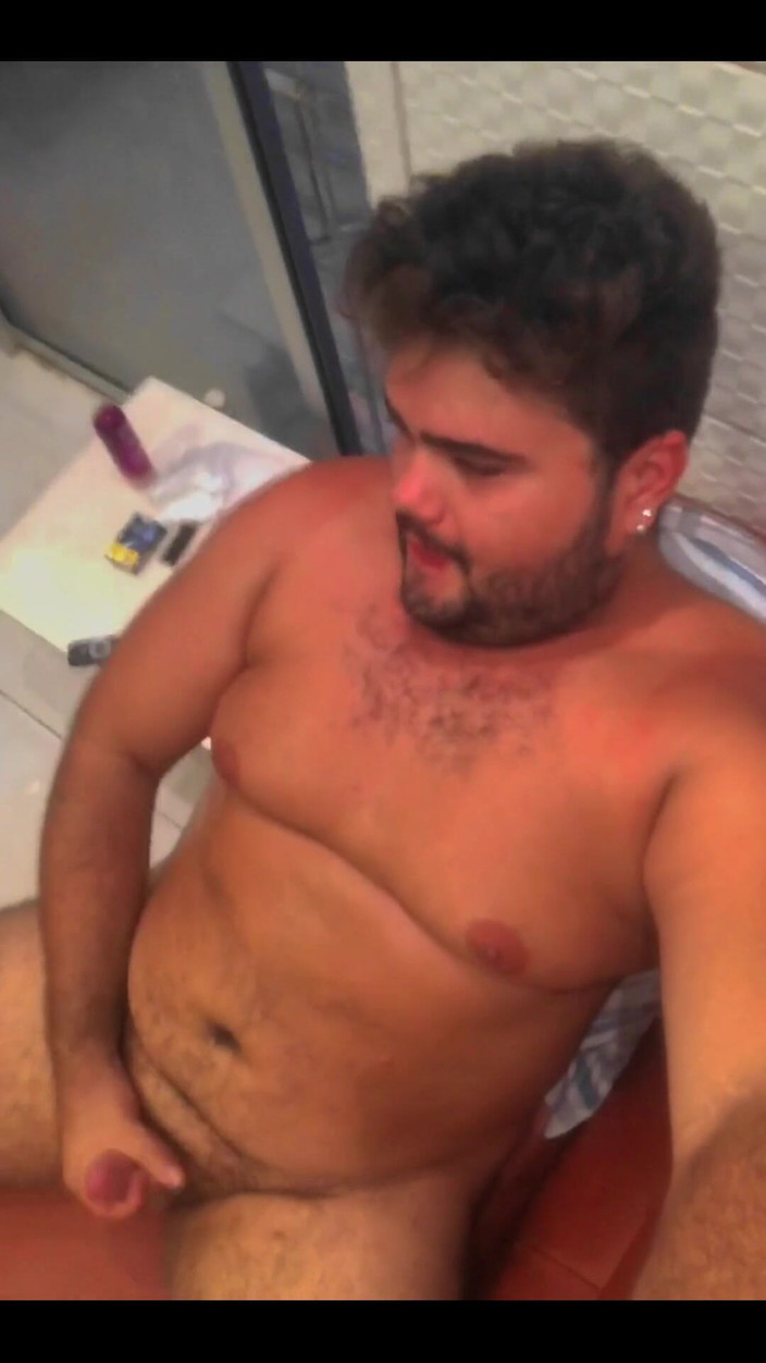VEN1CIU: Young Bear