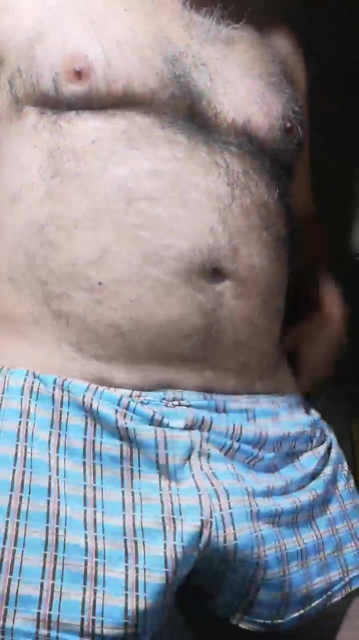 Setesesso7: I Piss and Put a Finger in My Ass and...