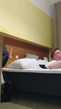 Estse student geeft me zijn sperma