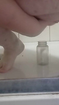 Orgassmuss Unter Der Dusche